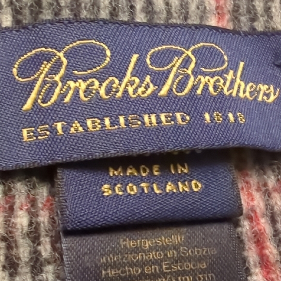 Brooks Brothers Gray and Red 100% Lambswool Scarf Made In Scotland NWOT